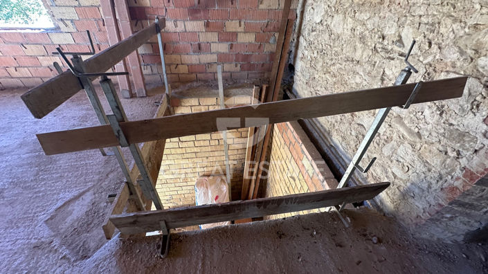 Image No.26-Maison de campagne de 4 chambres à vendre à Lucignano