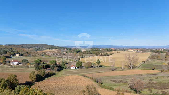 Image No.34-Maison de campagne de 4 chambres à vendre à Lucignano
