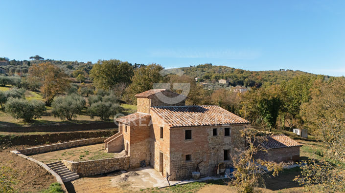 Image No.4-Maison de campagne de 4 chambres à vendre à Lucignano