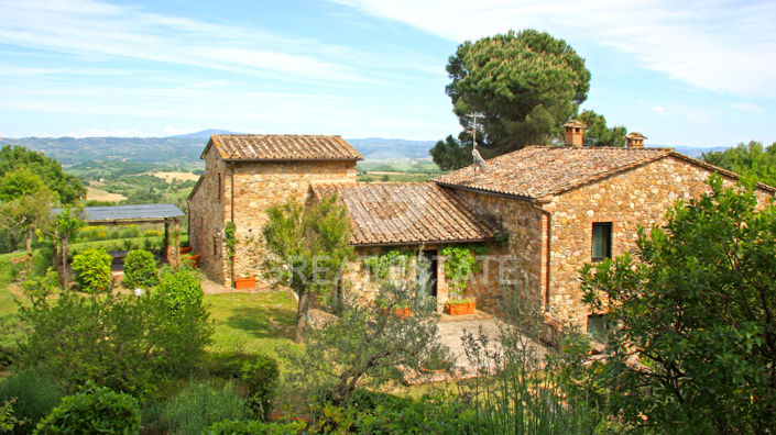 Image No.8-4 Bed Country House for sale