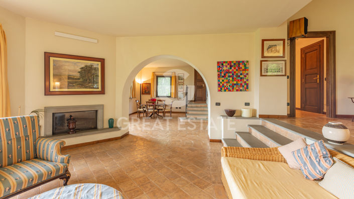 Image No.18-4 Bed Country House for sale