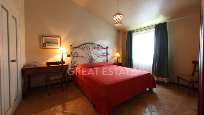 Image No.18-4 Bed Country House for sale