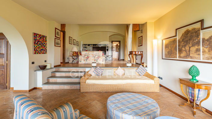 Image No.19-4 Bed Country House for sale