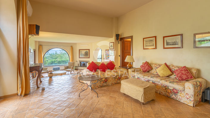 Image No.21-4 Bed Country House for sale