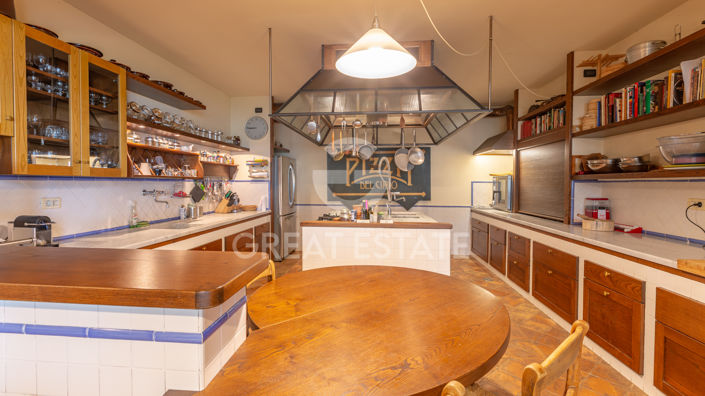 Image No.25-4 Bed Country House for sale