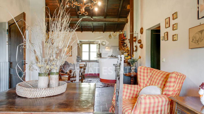 Image No.33-15 Bed Country House for sale