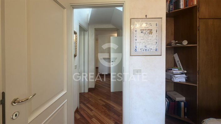 Image No.20-2 Bed Country House for sale