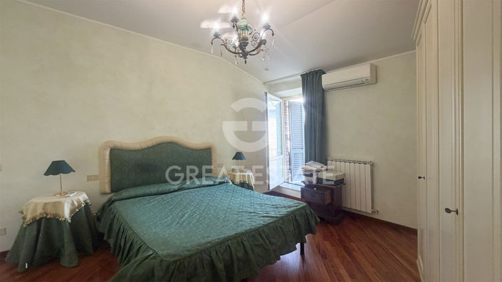 Image No.22-2 Bed Country House for sale