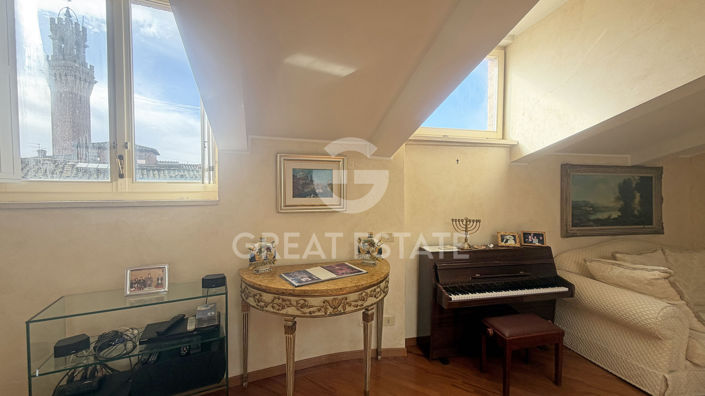 Image No.3-2 Bed Country House for sale