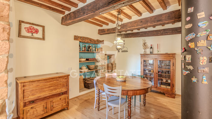 Image No.13-2 Bed Property for sale