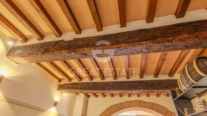 Image No.28-2 Bed Property for sale