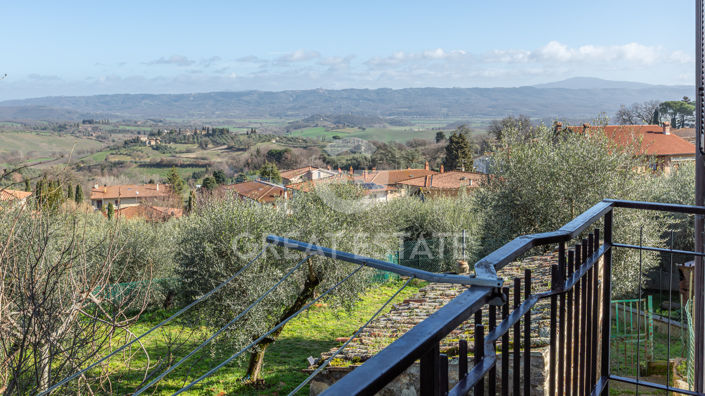 Image No.10-2 Bed Property for sale