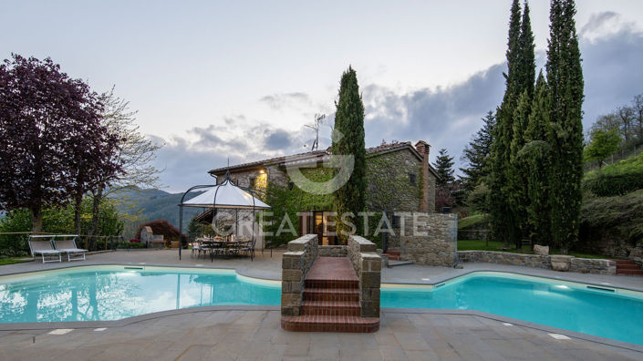 Image No.15-Maison de campagne de 6 chambres à vendre à Arezzo