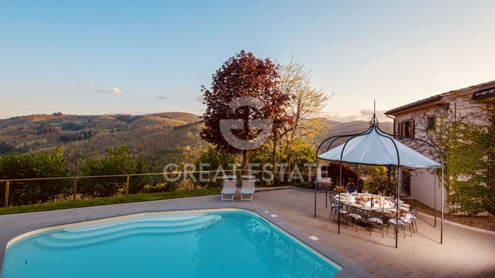 Image No.17-Maison de campagne de 6 chambres à vendre à Arezzo