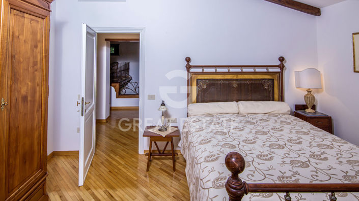 Image No.28-Maison de campagne de 6 chambres à vendre à Arezzo