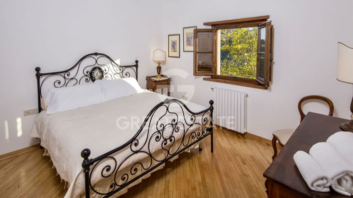 Image No.30-Maison de campagne de 6 chambres à vendre à Arezzo