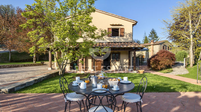 Image No.9-Maison de campagne de 6 chambres à vendre à Arezzo