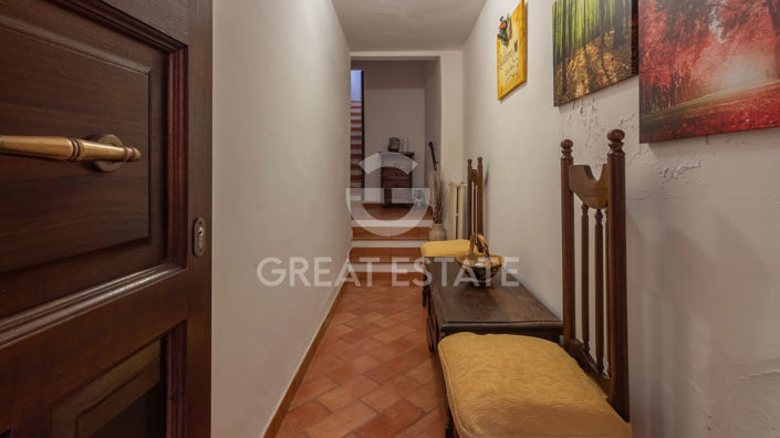 Image No.14-2 Bed Property for sale