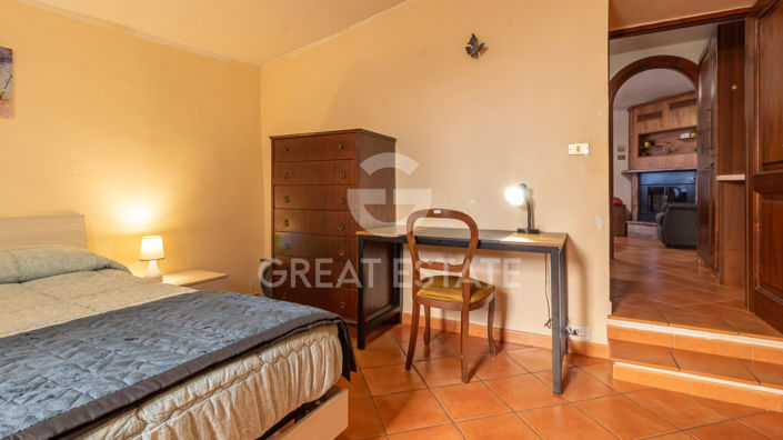 Image No.22-2 Bed Property for sale