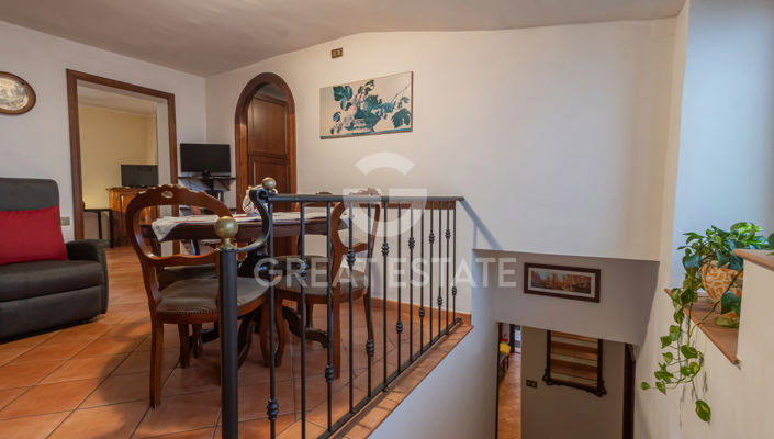 Image No.6-2 Bed Property for sale