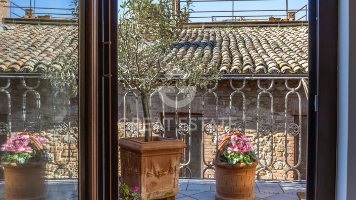 Image No.8-Propriété de 3 chambres à vendre à Ficulle