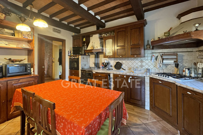 Image No.16-4 Bed Country House for sale