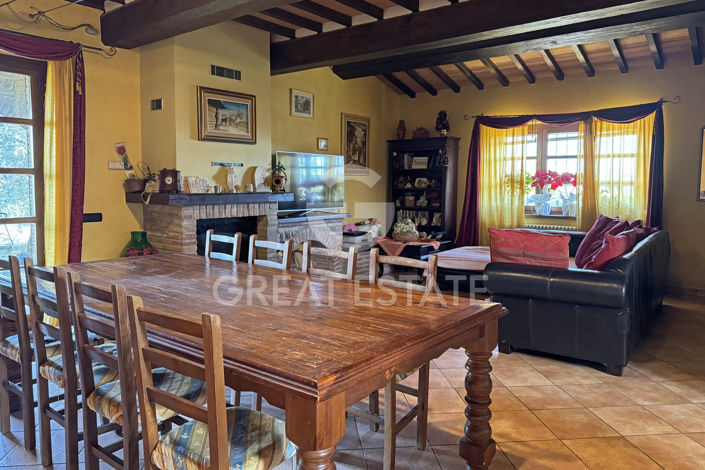 Image No.6-4 Bed Country House for sale