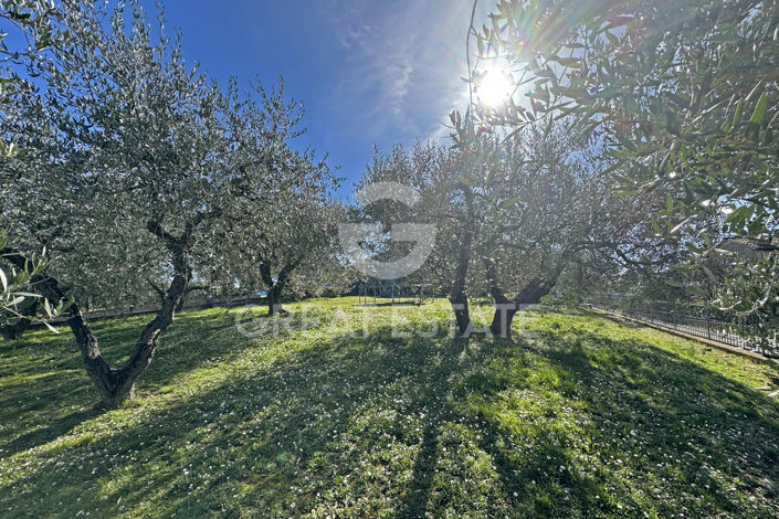 Image No.9-4 Bed Country House for sale