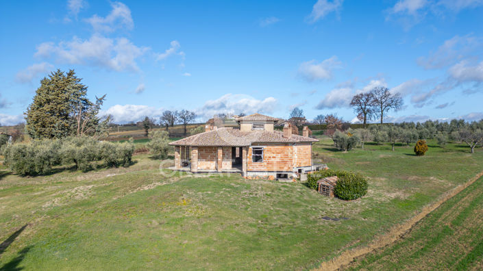 Image No.3-2 Bed Country House for sale