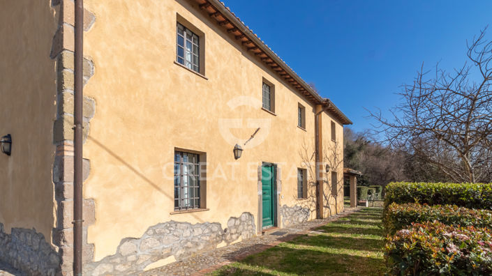 Image No.4-Maison de campagne de 3 chambres à vendre à Castiglione in Teverina