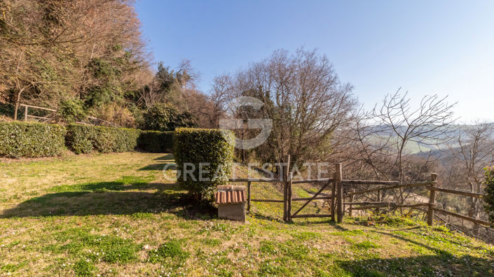 Image No.9-Maison de campagne de 3 chambres à vendre à Castiglione in Teverina
