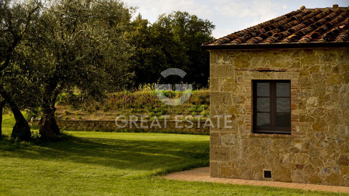 Image No.8-3 Bed Country House for sale