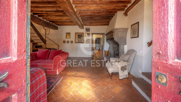 Image No.3-Maison de campagne de 5 chambres à vendre à Cortona