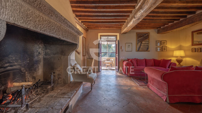 Image No.6-Maison de campagne de 5 chambres à vendre à Cortona
