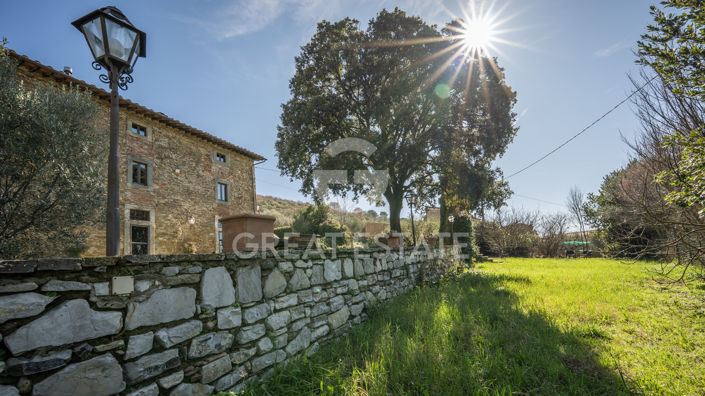 Image No.9-Maison de campagne de 5 chambres à vendre à Cortona