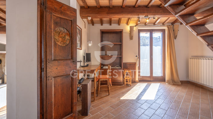 Image No.26-4 Bed Country House for sale