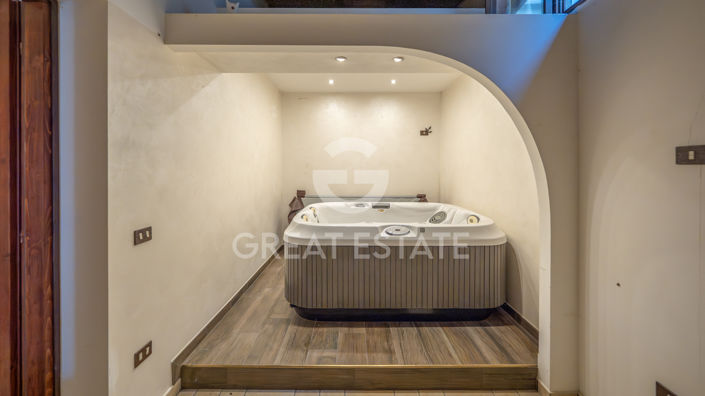 Image No.30-4 Bed Country House for sale