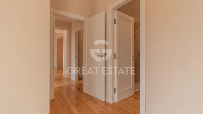 Image No.15-2 Bed Property for sale