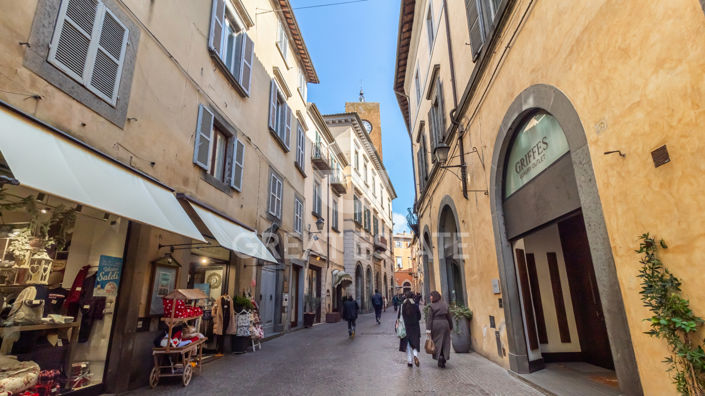 Image No.16-2 Bed Property for sale