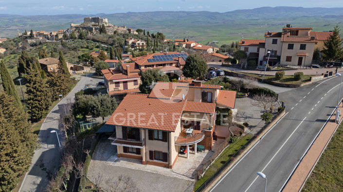 Image No.5-Maison de campagne de 4 chambres à vendre à Sienne