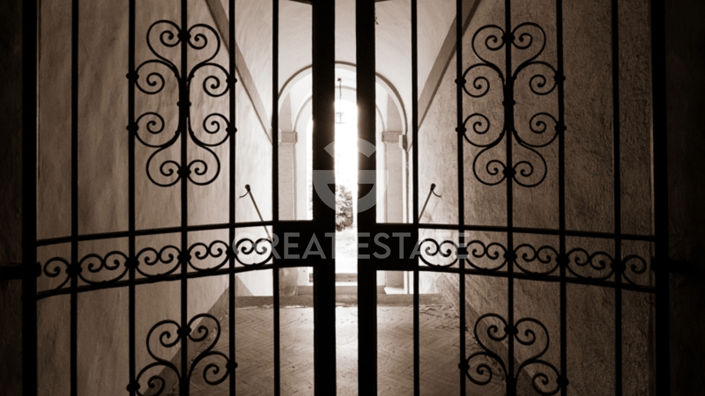 Image No.2-Townhouse for sale