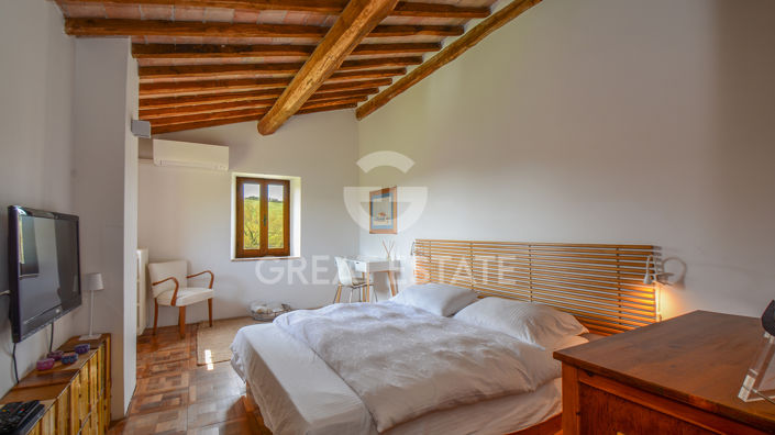 Image No.19-3 Bed Country House for sale