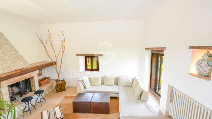 Image No.6-3 Bed Country House for sale