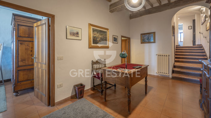 Image No.17-3 Bed Property for sale