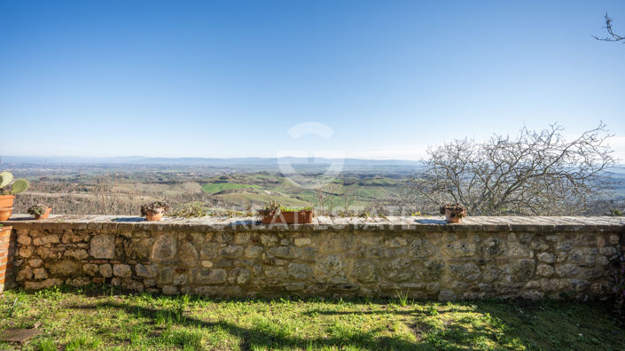 Image No.28-3 Bed Property for sale