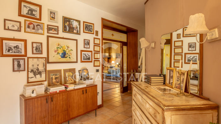 Image No.11-7 Bed Country House for sale