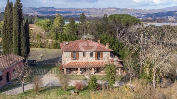 Image No.4-7 Bed Country House for sale