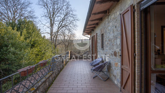 Image No.8-7 Bed Country House for sale