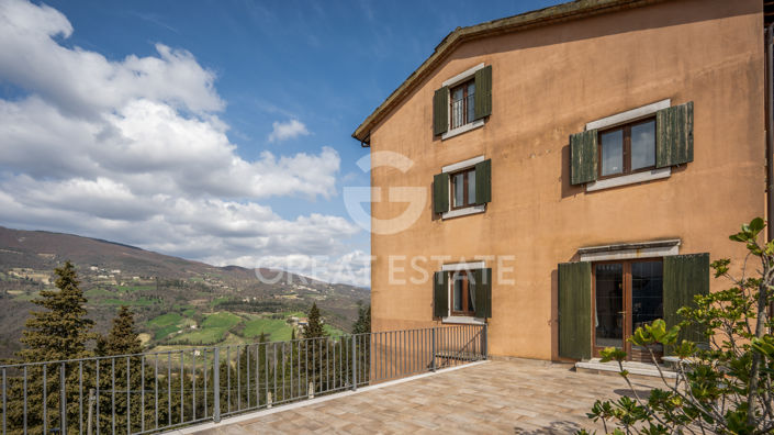 Image No.13-8 Bed Townhouse for sale