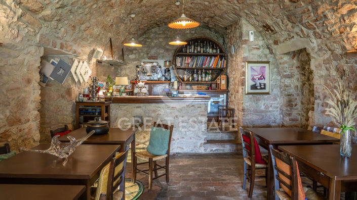 Image No.34-8 Bed Townhouse for sale